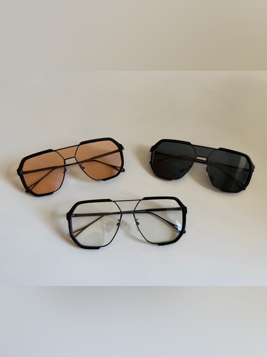 Accessories - Unbranded Women’s Geometric Aviator Sunglasses - Black Frame, Assorted Lenses